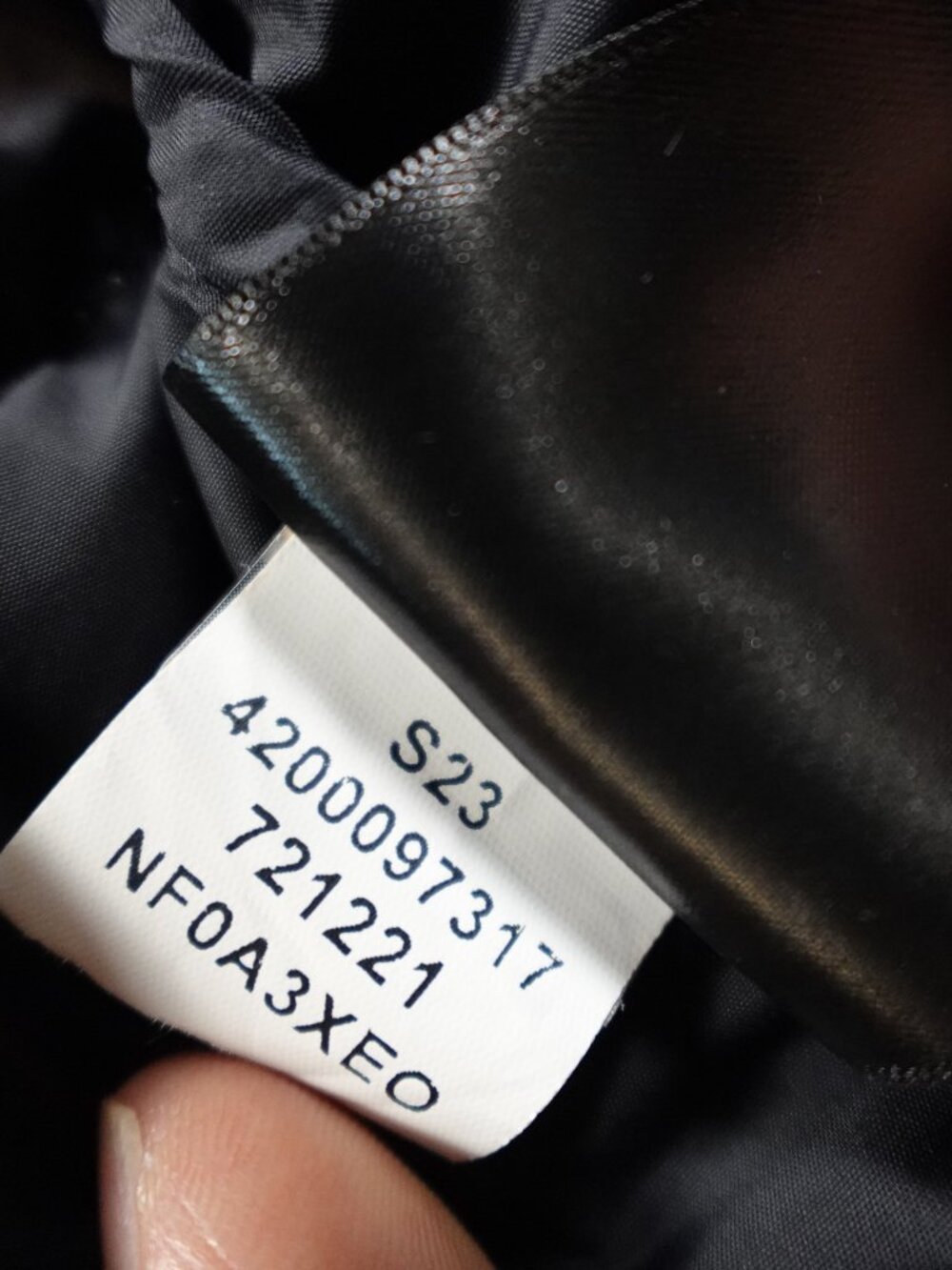 The North Face 1996 Retro Nuptse Jacket Women’s Medium White Black 700 Down - Picture 15 of 16